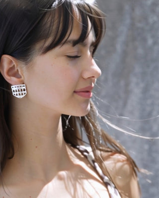 Naušnice AMPHITHEA x silver plated